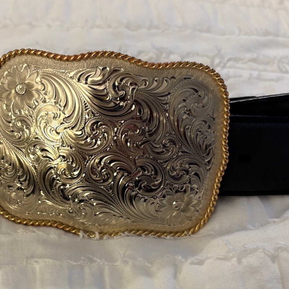 Montana Silversmiths Black Belt with Ornate Silver and Gold Buckle